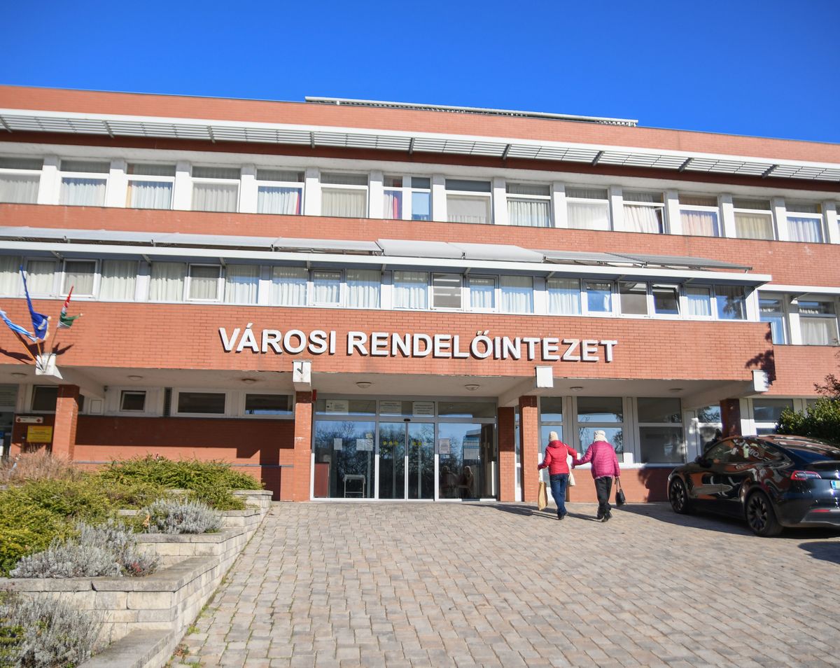 tatabanya korhaz kulso 03